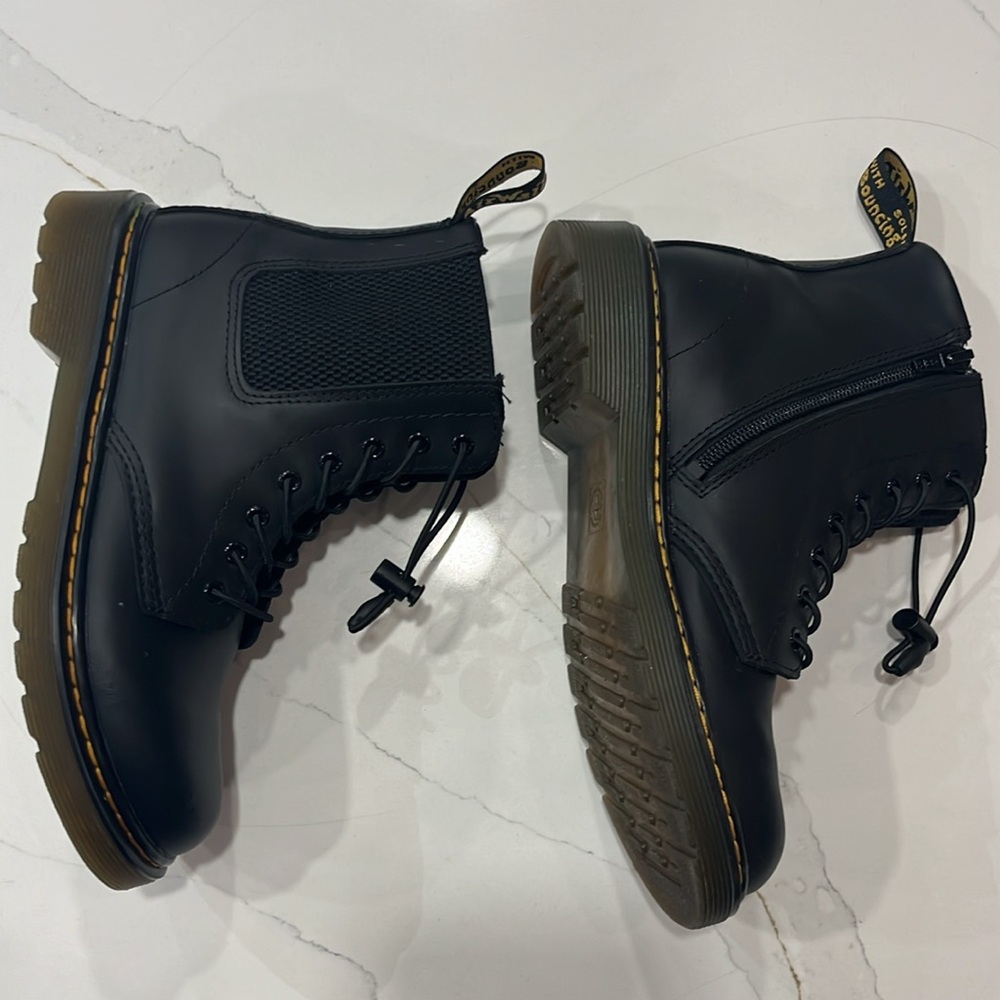 Dr. Martens - Picture 4 of 7